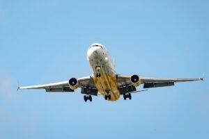 How-to-Survive-a-Plane-Crash-According-to-Science_GettyImages-1073123808